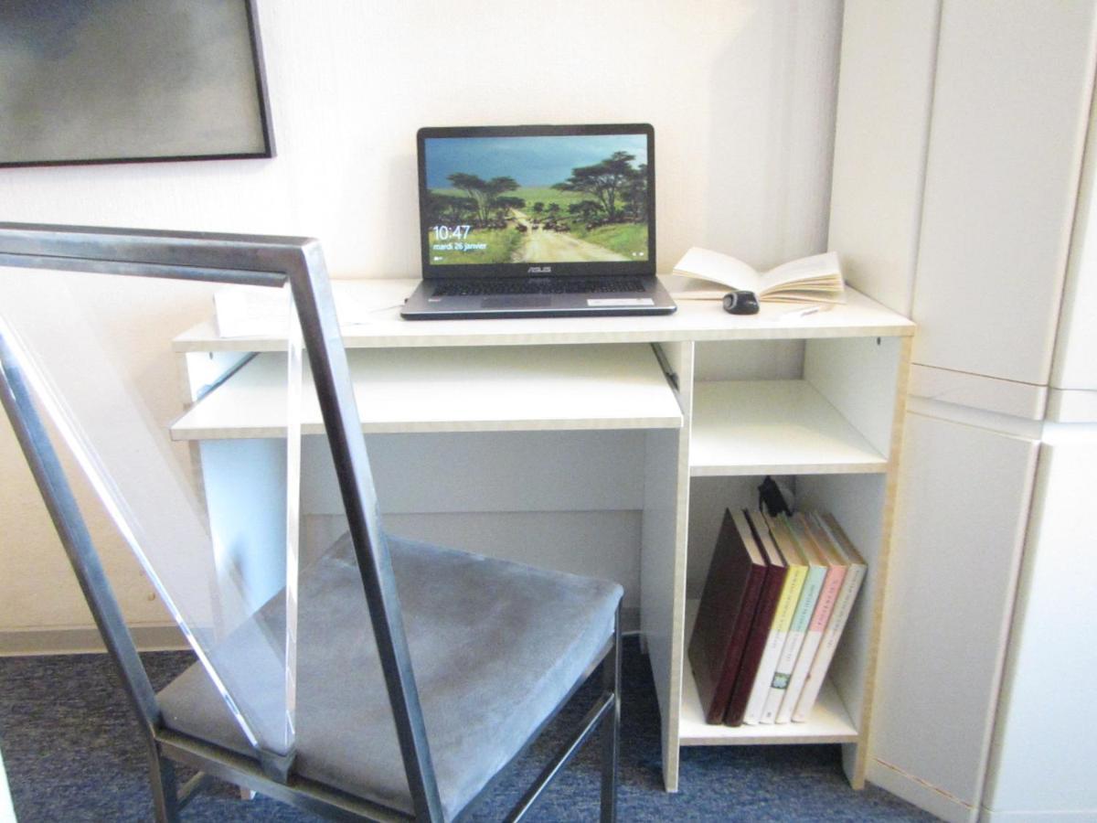Apartamento - - - - - Au Sixieme Ciel - - - - - *